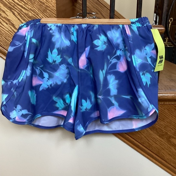all in motion Pants - All in Motion GIRLS Blue Floral Athletic Shorts, lined. NWT, XXL(18)